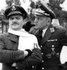 573px-Bernard_Fox_Werner_Klemperer_Hogan's_Heroes_1968.jpg