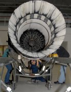 Pratt_&_Whitney_F100-PW-220_turbofan_engine.jpg
